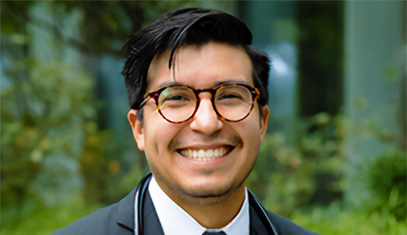 Headshot of MD student Samuel Reyes