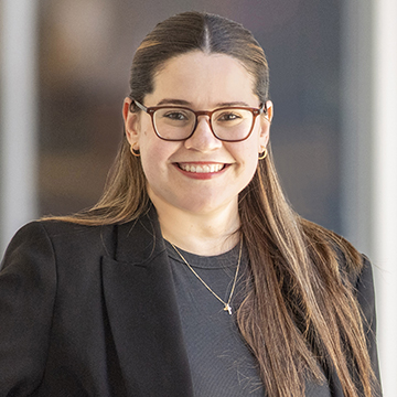 headshot of Lisandra Vila Ellis